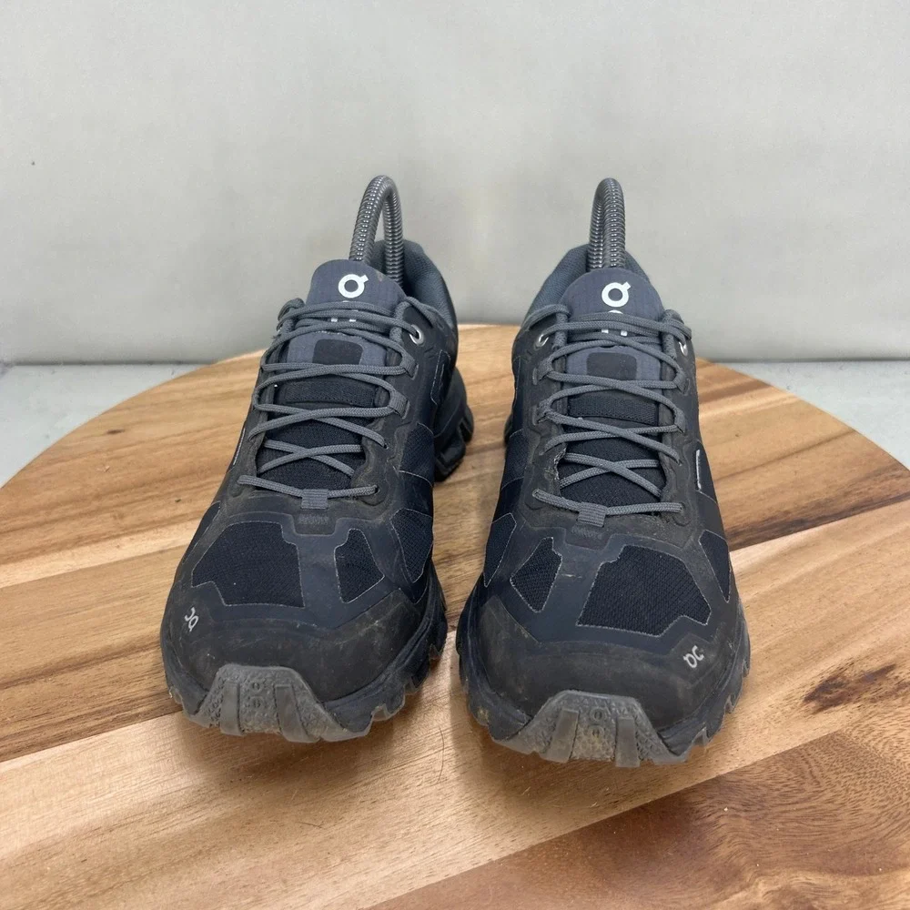 On Cloudventure Waterproof Womens Trail Running Shoes Black Grey Size 7.5